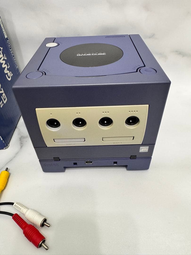 Nintendo GameCube DOL-001 Handheld Console