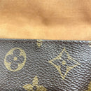 louis vuitton m51147 shoulder bag front view