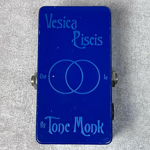 guitar effector front view