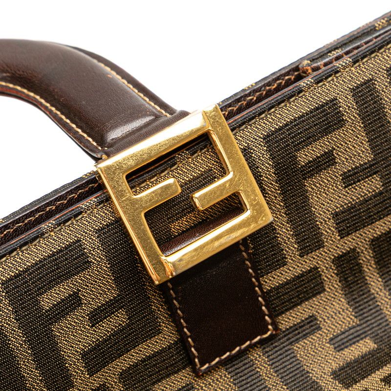 fendi tote bag accessories included