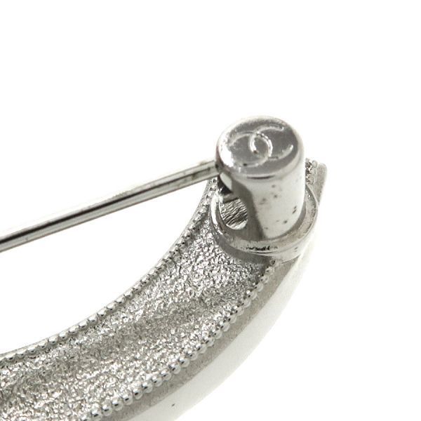 chanel a23k brooch accessories included