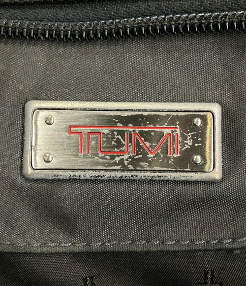 tumi shoulder bag condition details