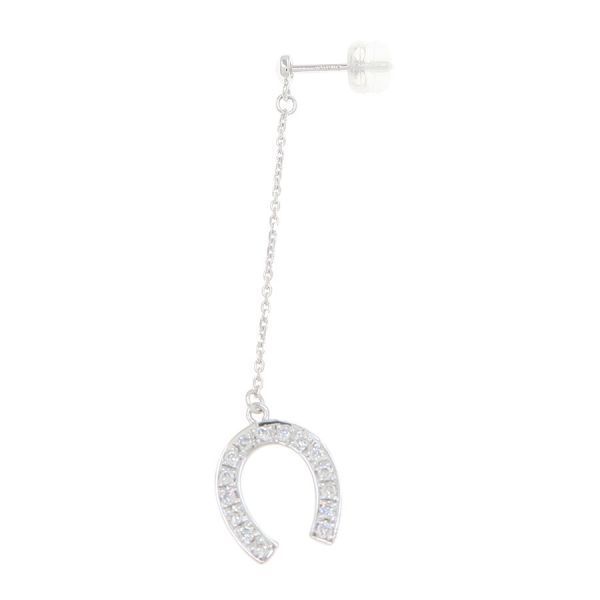 earrings side view