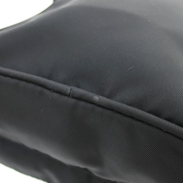 prada shoulder bag functional details