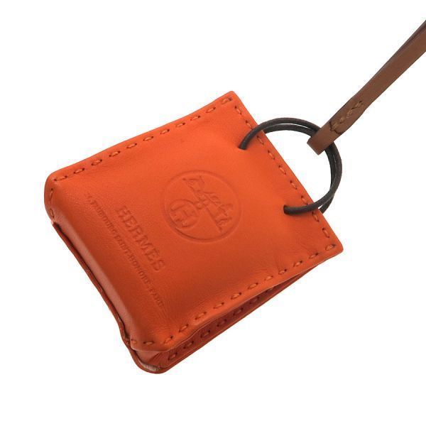 hermes keychain side view