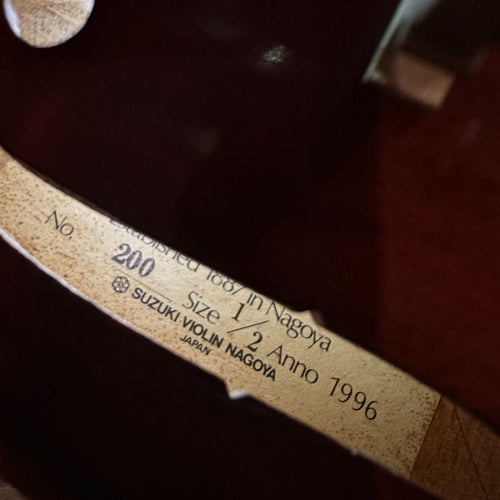 suzuki no.200 string instrument condition details