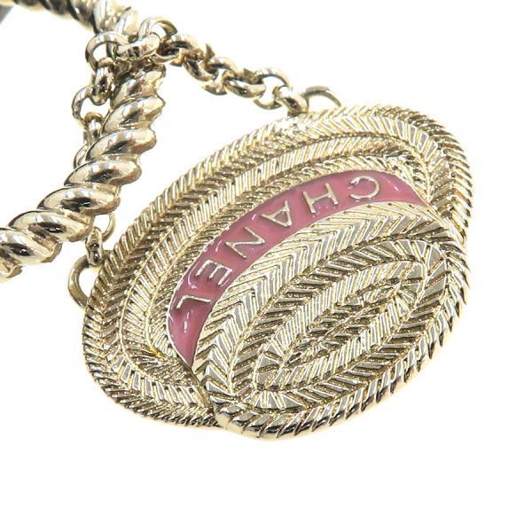 chanel d21c brooch functional details