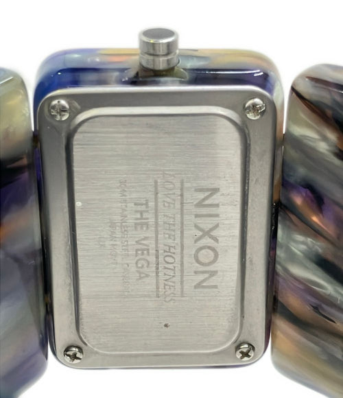 nixon watch side view
