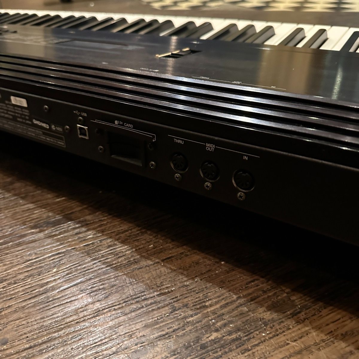 yamaha s-08 keyboards & synth interior details