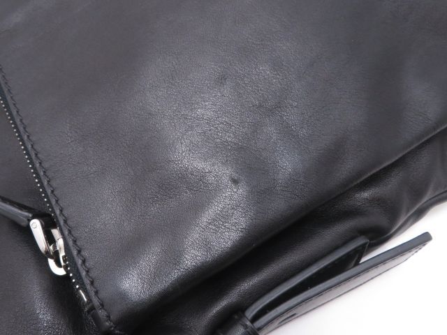 prada va0802 shoulder bag side view
