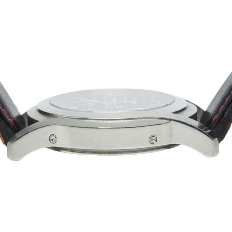 gucci ya055208 watch rear view