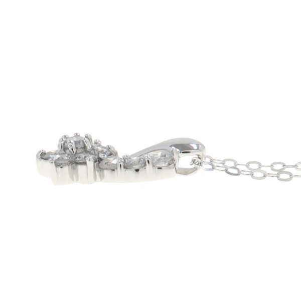 necklace front view