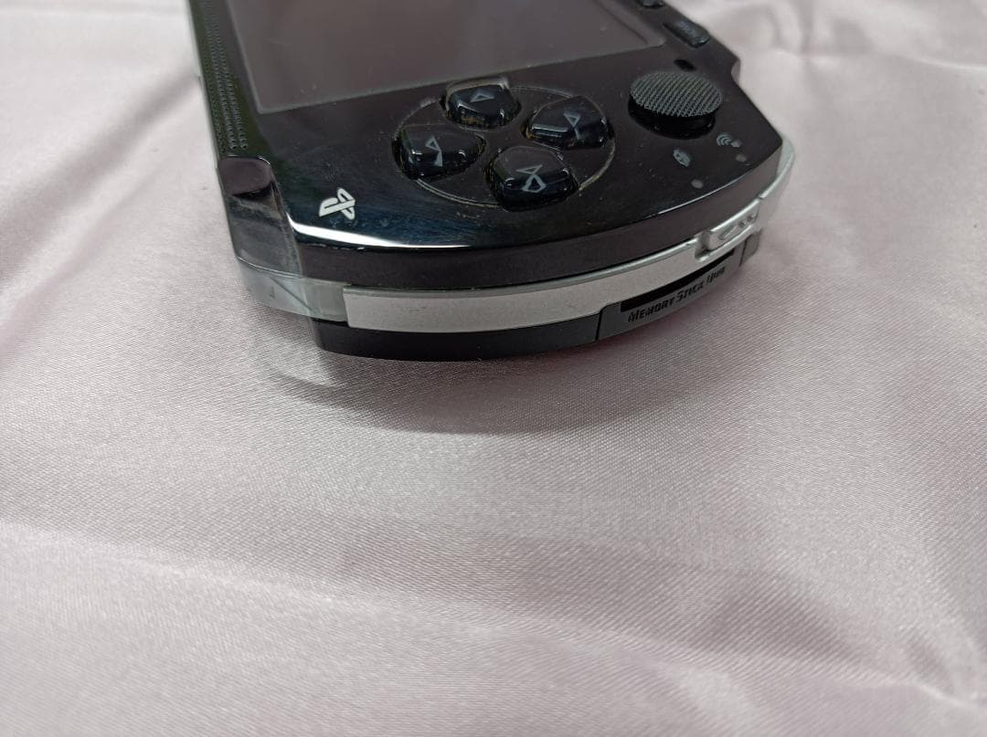 sony psp-1000 handheld console accessories included