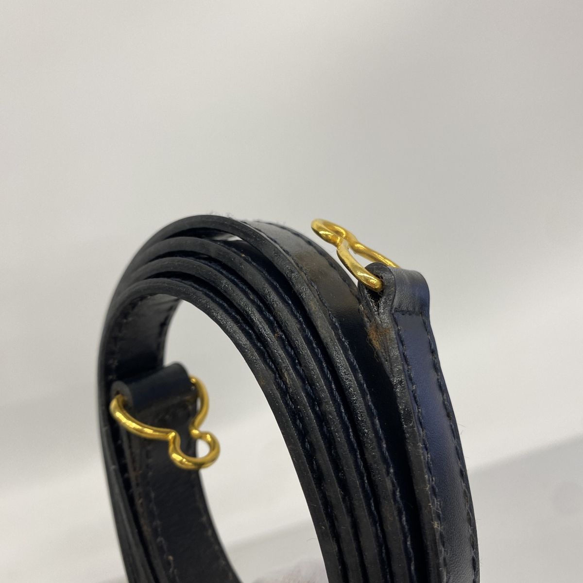salvatore ferragamo handbag markings and labels