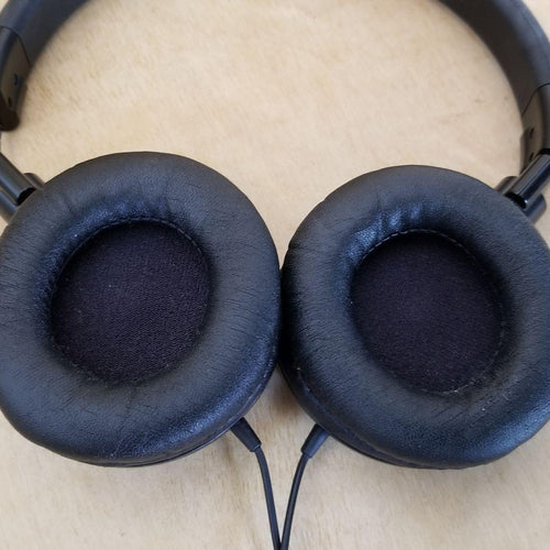 audio-technica ath-es7 headphones side view