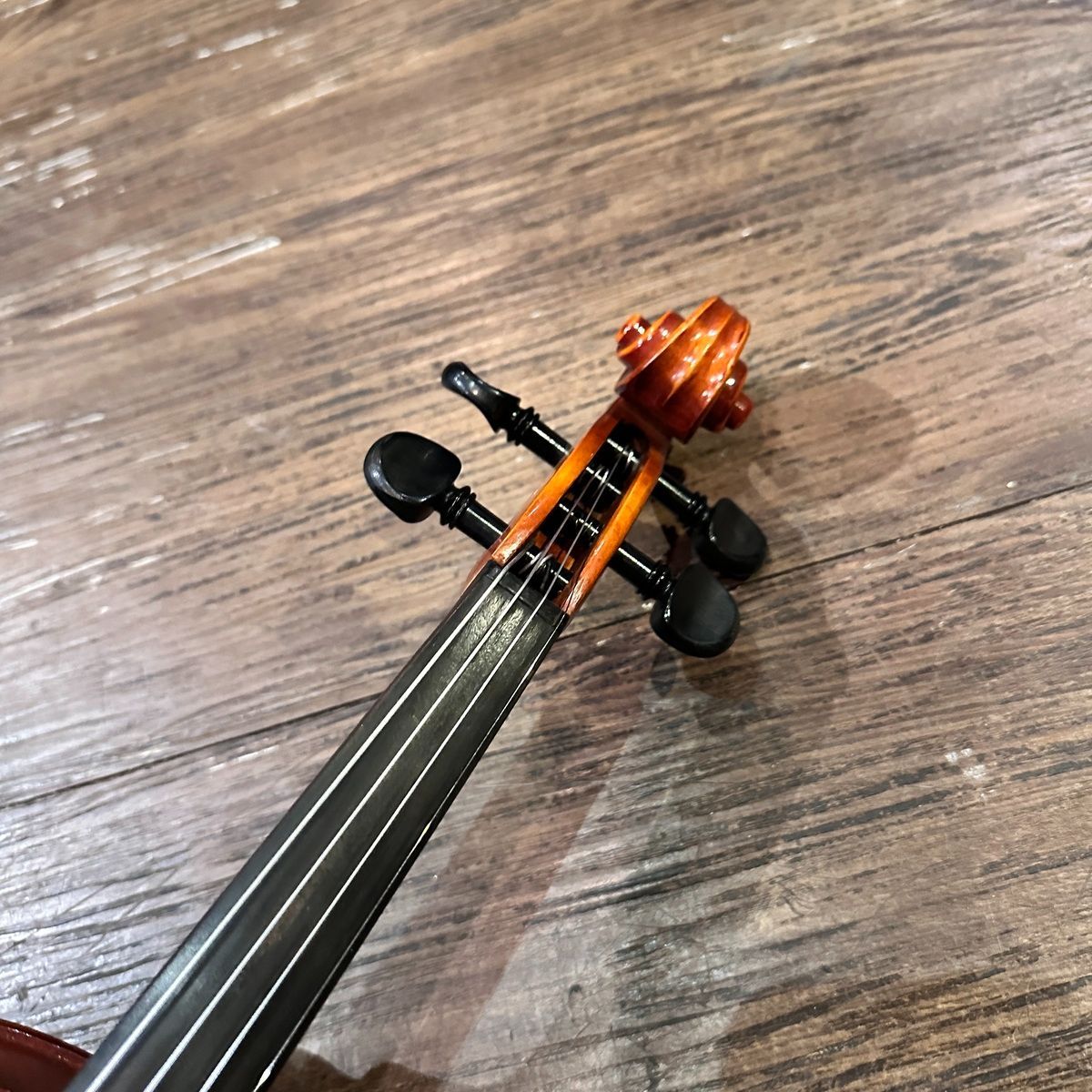 suzuki no.280 string instrument side view