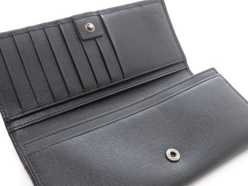 gucci wallet condition details