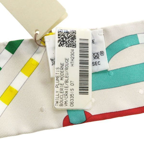 hermes scarf interior details