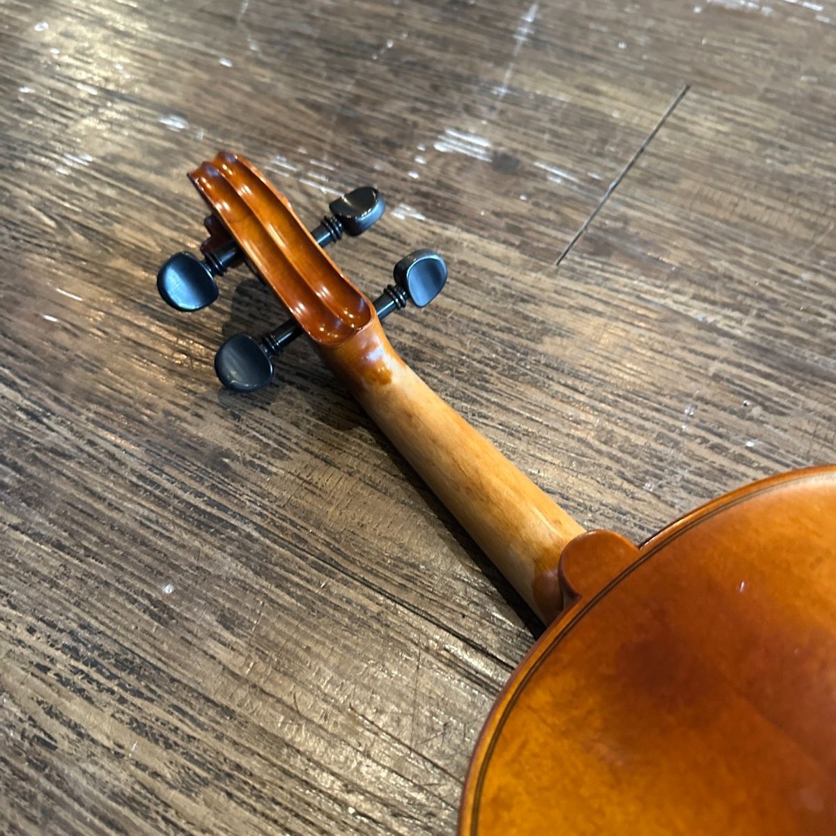 suzuki no.200 string instrument markings and labels