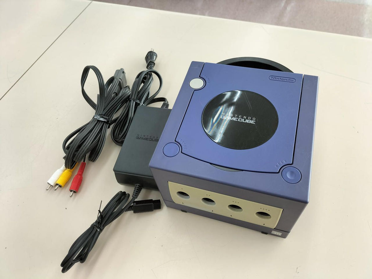 Nintendo DOL-001 Video Game Console
