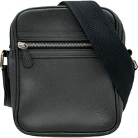 Louis Vuitton M32462 Shoulder Bag
