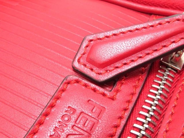 fendi 7va542 shoulder bag markings and labels
