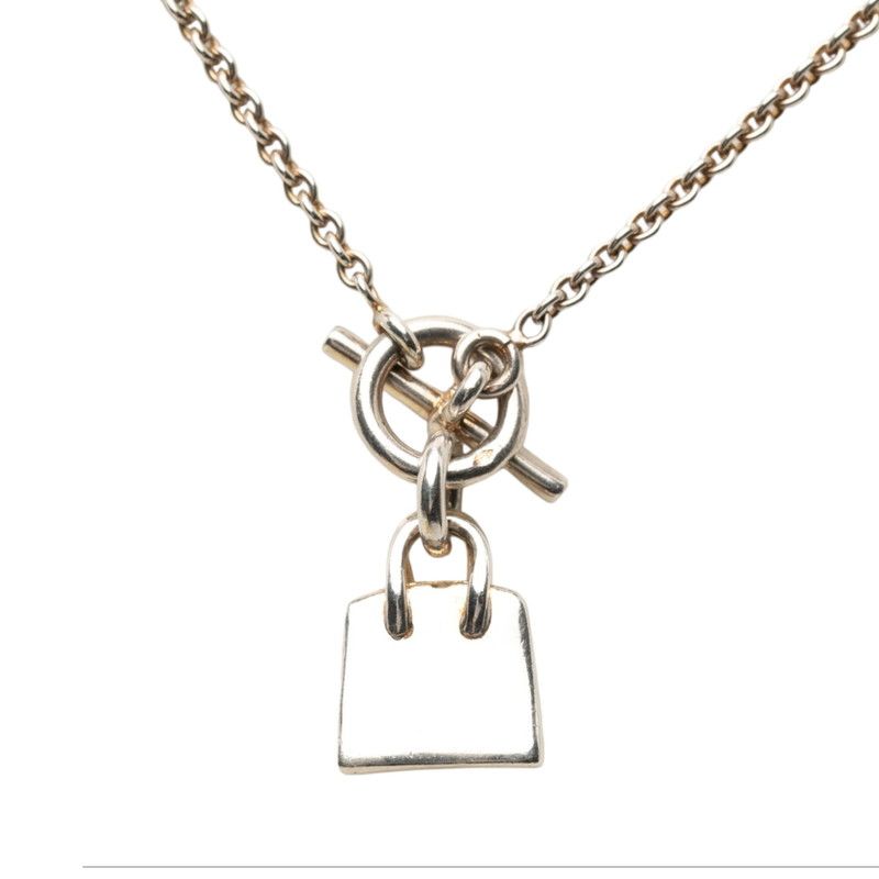 hermes necklace front view