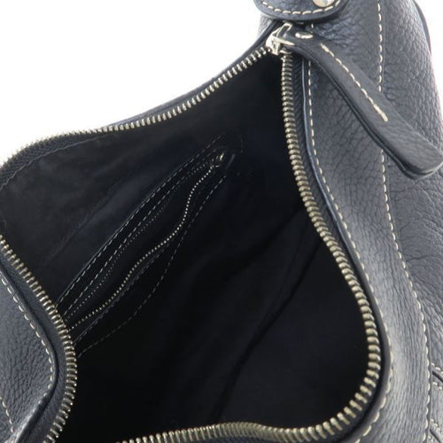 tod's shoulder bag front view