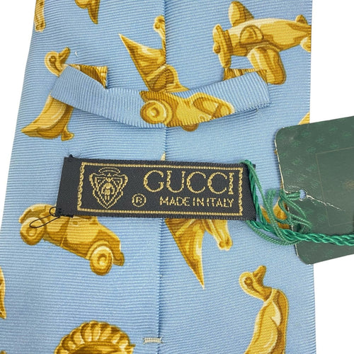 gucci necktie side view