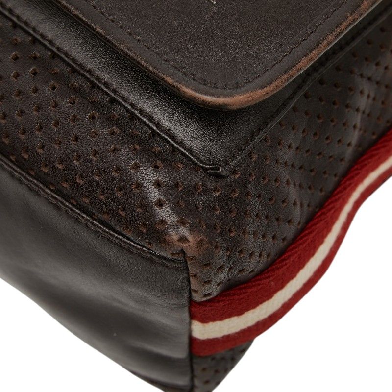 bally shoulder bag side view