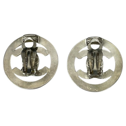 chanel earrings rear view