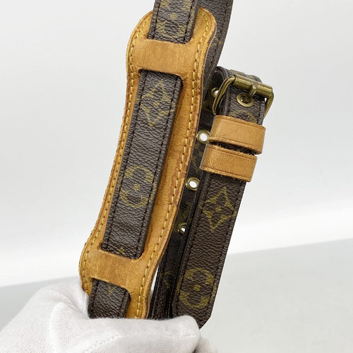 louis vuitton m45244 shoulder bag markings and labels