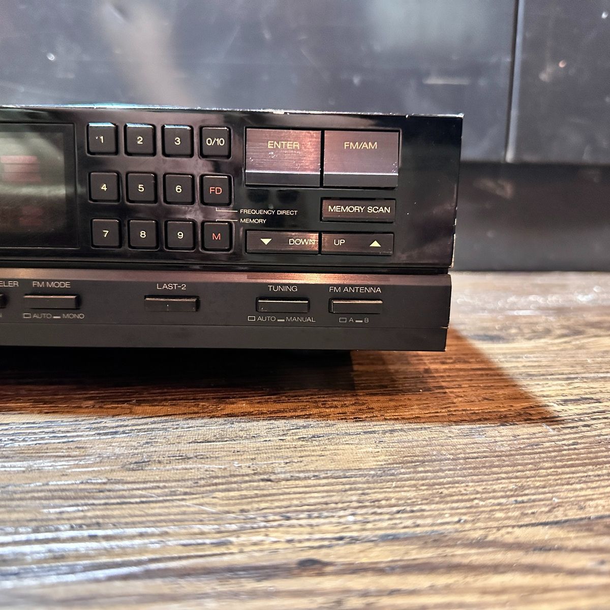 sansui black keyboards & synth accessories included
