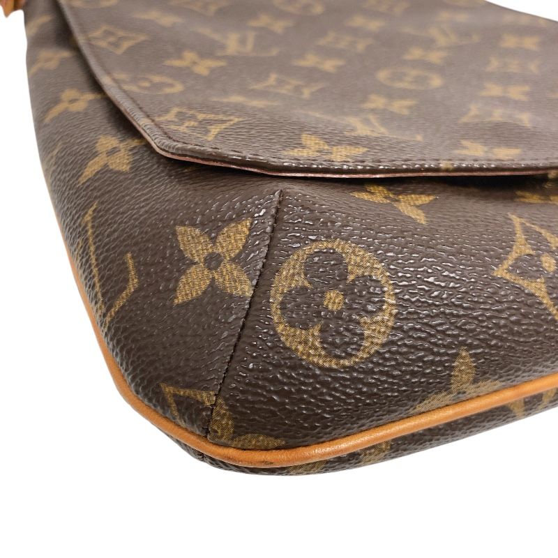 louis vuitton m51258 shoulder bag accessories included