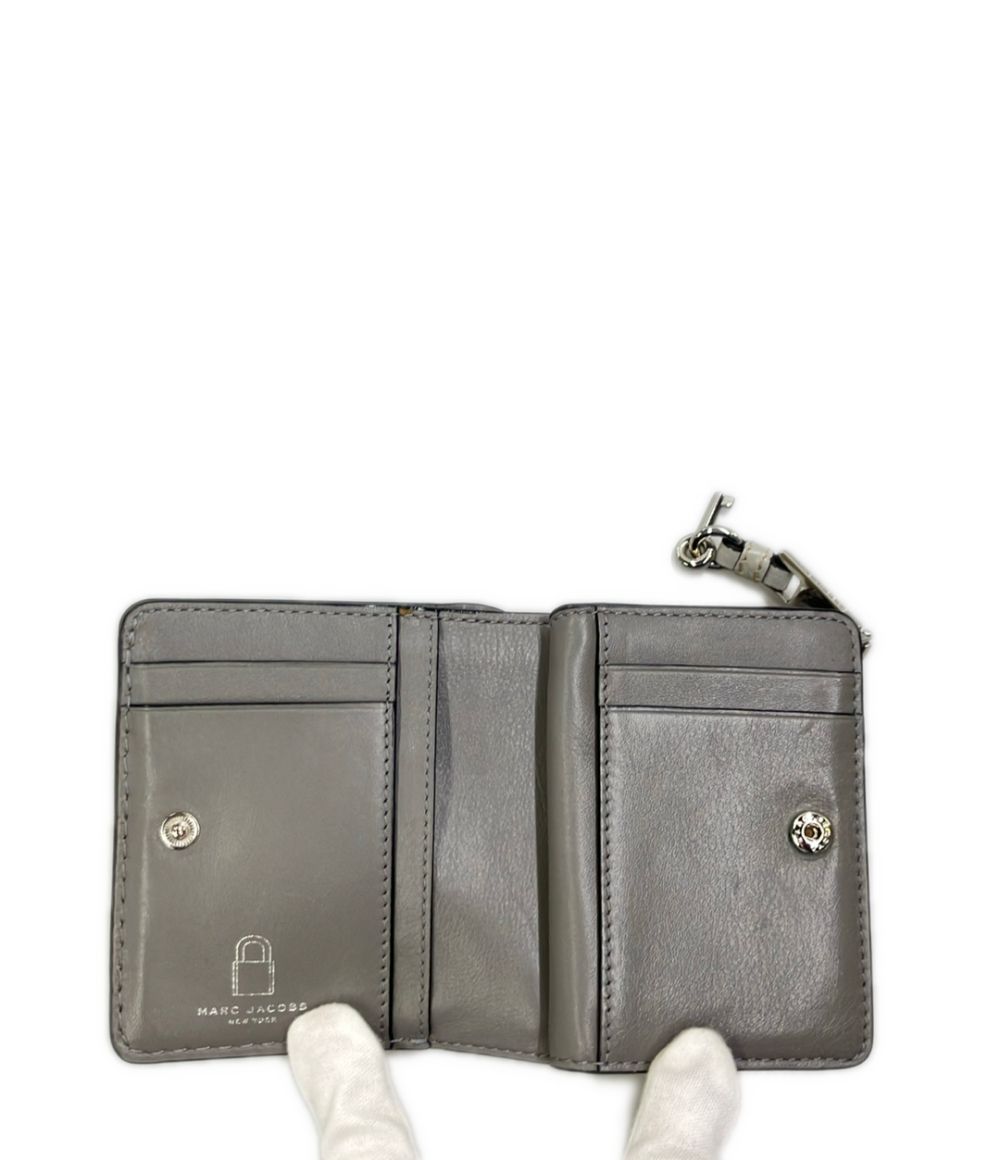 marc jacobs beige wallet accessories included