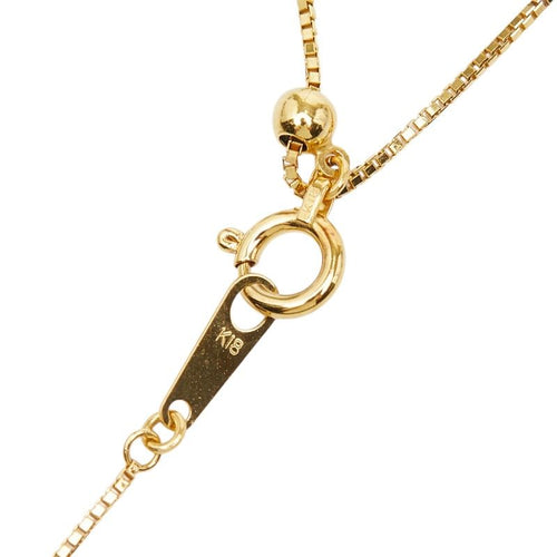 necklace interior details
