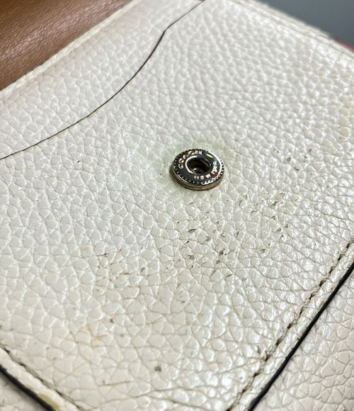 coach 76545 beige wallet interior details