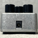 beige guitar effector accessories included
