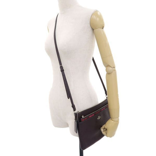 coach f22252 shoulder bag markings and labels