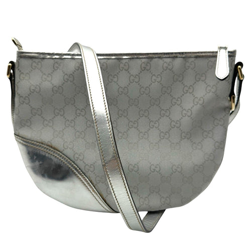 gucci shoulder bag front view