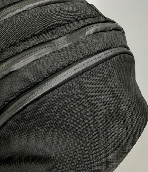 ace. backpack interior details
