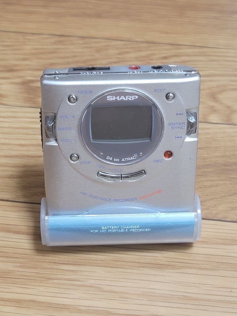 sharp md-mt66 minidisc player front view