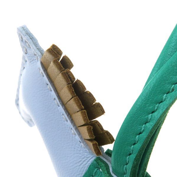 hermes keychain accessories included