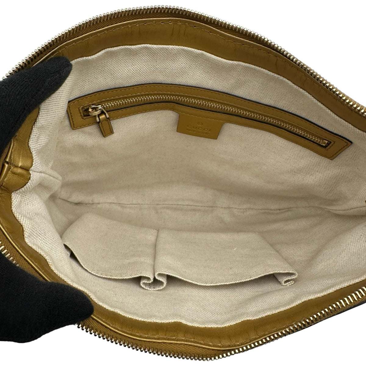 gucci shoulder bag condition details