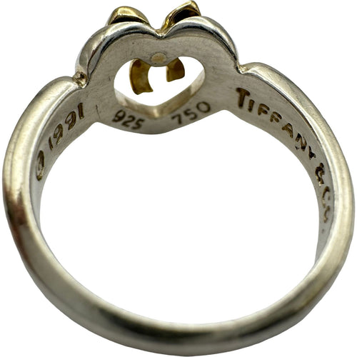 ring interior details