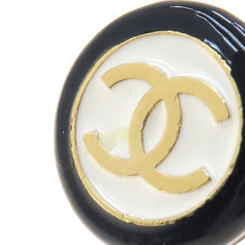 chanel b24p earrings side view
