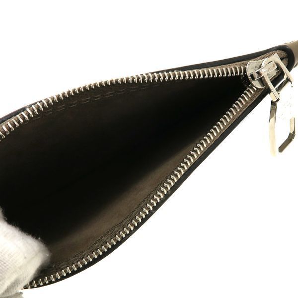 louis vuitton pouch / clutch front view
