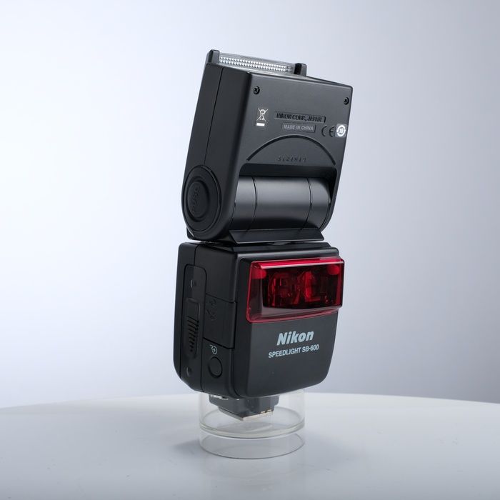 nikon sb-600 camera functional details