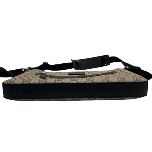 gucci beige shoulder bag accessories included