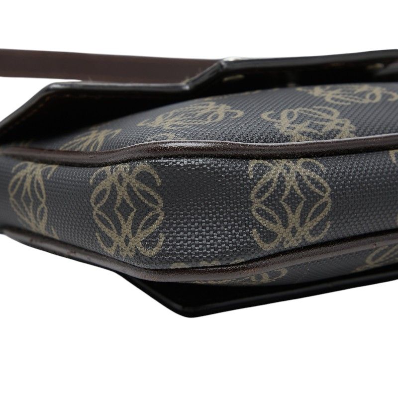 loewe shoulder bag accessories included